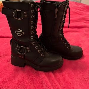 Ladies Harley Davison boots